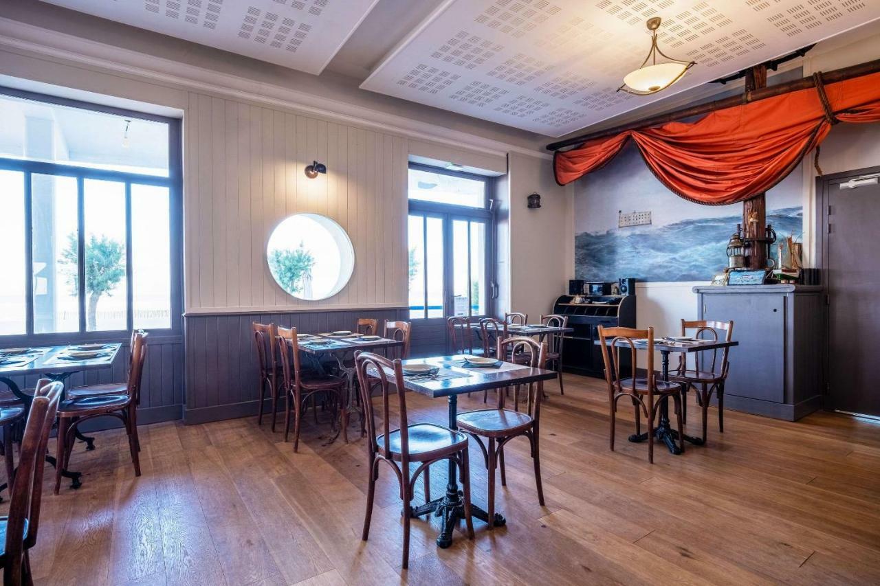 Les Flots - Et Restaurant Face à L'océan - Châtelaillon-plage 4* Châtelaillon-Plage